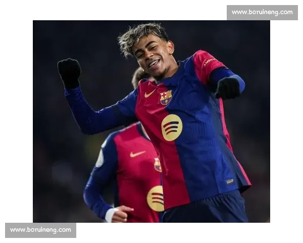 从球童到巨星：亚马尔与 C 罗的时光对话